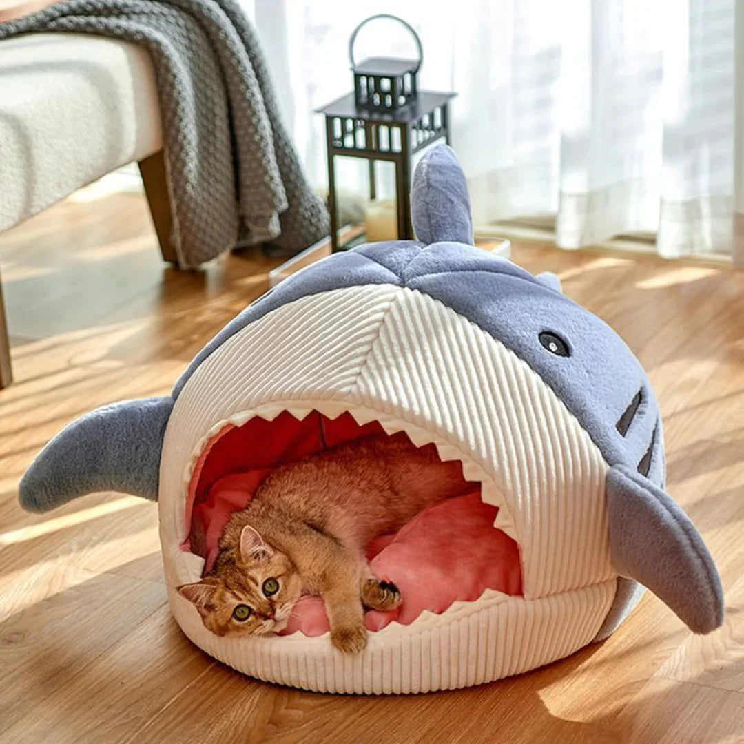 Cama Tiburón de Peluche para Mascotas – Diseño Divertido y Ultra Cómodo para Perros y Gatos | Premium Plush Shark-Shaped Pet Bed
