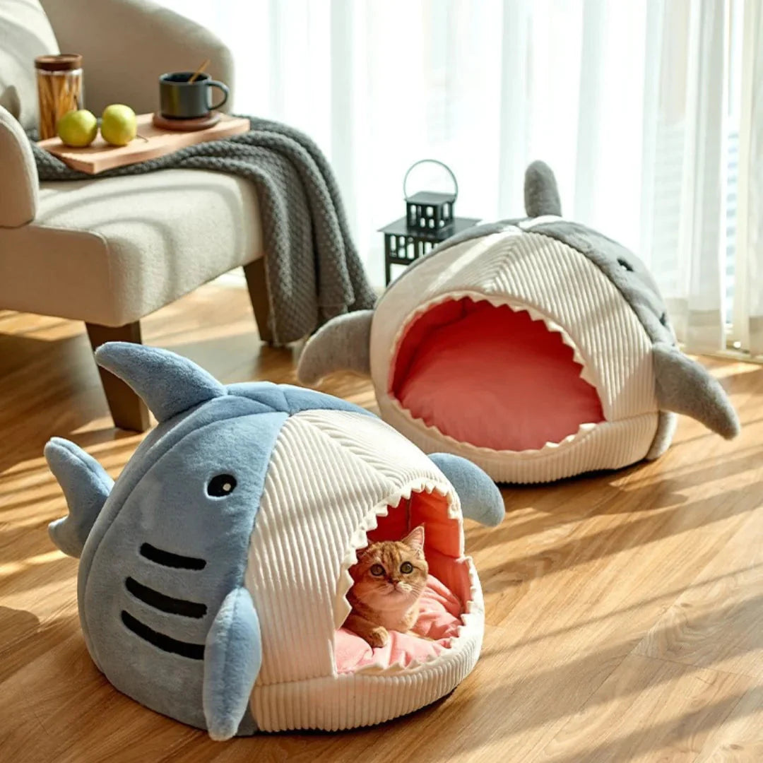 Cama Tiburón de Peluche para Mascotas – Diseño Divertido y Ultra Cómodo para Perros y Gatos | Premium Plush Shark-Shaped Pet Bed